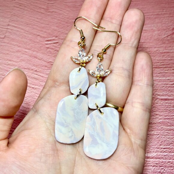 Handmade marble look polymer clay earrings - Picture 1 of 3